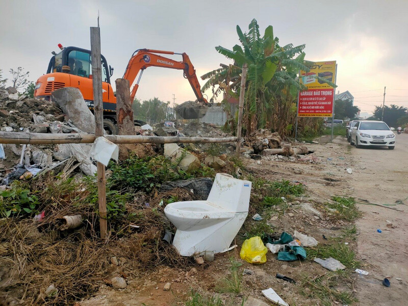 Nhiều vật liệu xây dựng như sắt thép, bê tông, gỗ có thể tái chế nhưng lại bị vứt bỏ