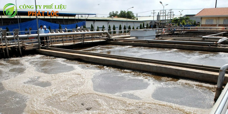 Đầu tư vào máy móc thiết bị để xử lý nước thải một cách hiệu quả hơn