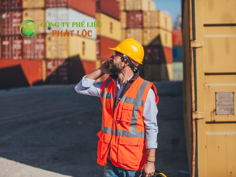 Phát Lộc áp dụng quy trình thu mua container phế liệu rõ ràng, từng bước được thực hiện bài bản