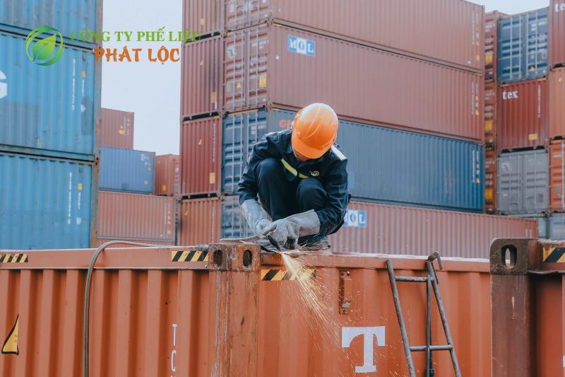 Container kho (Dry Container)