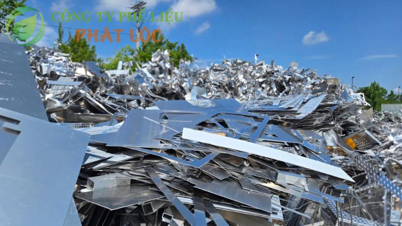 Những lưu ý về chi phí và thanh toán quốc tế