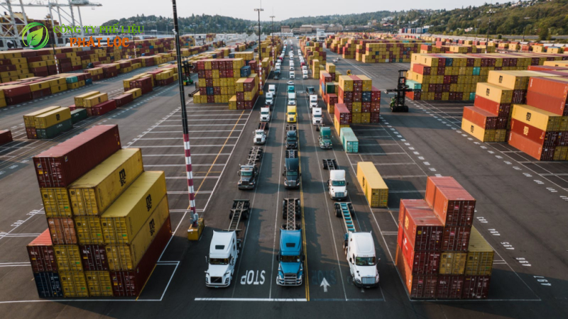 Thủ tục nhập khẩu sắt phế liệu mất nhiều thời gian với các bước phức tạp