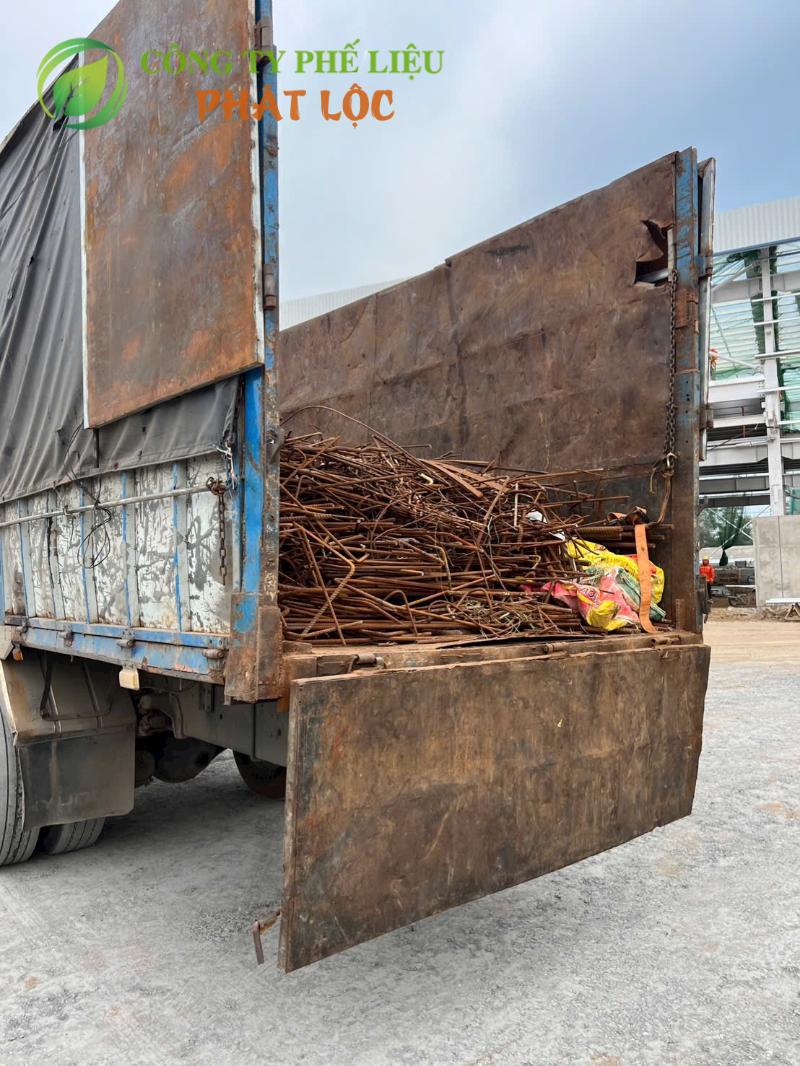 Tại sao Phế Liệu Phát Lộc là đối tác tin cậy của các nhà thầu?